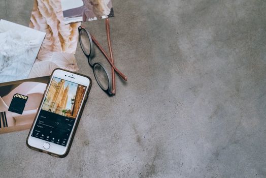 Top 10 Mobile Apps for Editing High-Resolution Photos in 2024